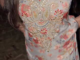 BEAUTIFUL INDIAN BIG BOOBS..